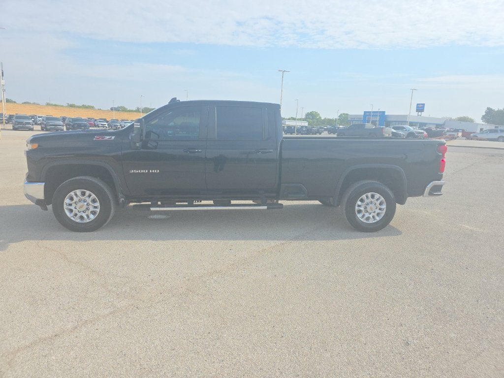 2024 Chevrolet Silverado 3500HD 4WD Crew Cab Long Bed LT