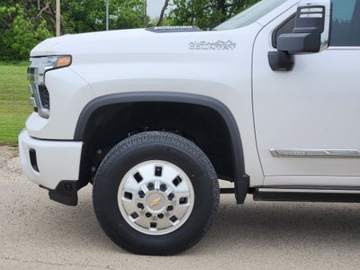2024 Chevrolet Silverado 3500HD 4WD Crew Cab Long Bed High Country