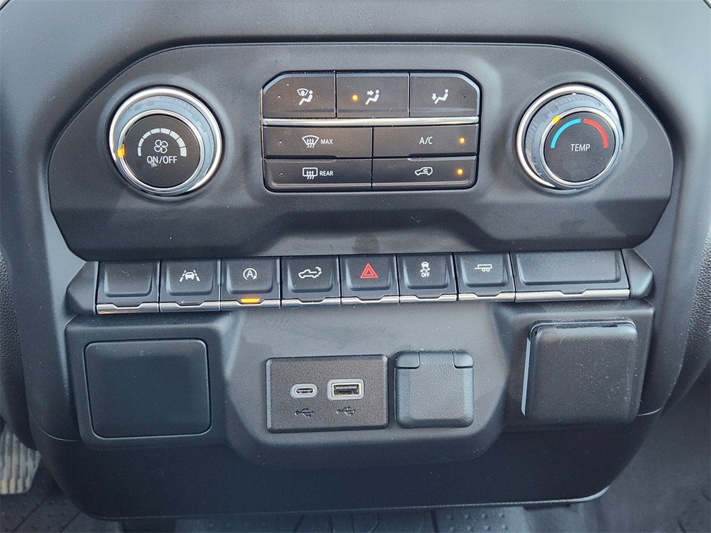 2024 Chevrolet Silverado 1500 2WD Crew Cab Short Bed Custom