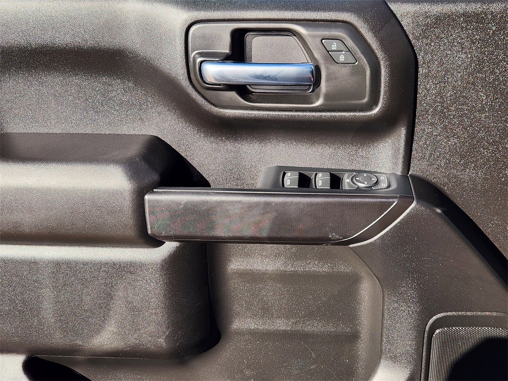 2024 Chevrolet Silverado 1500 2WD Crew Cab Short Bed Custom