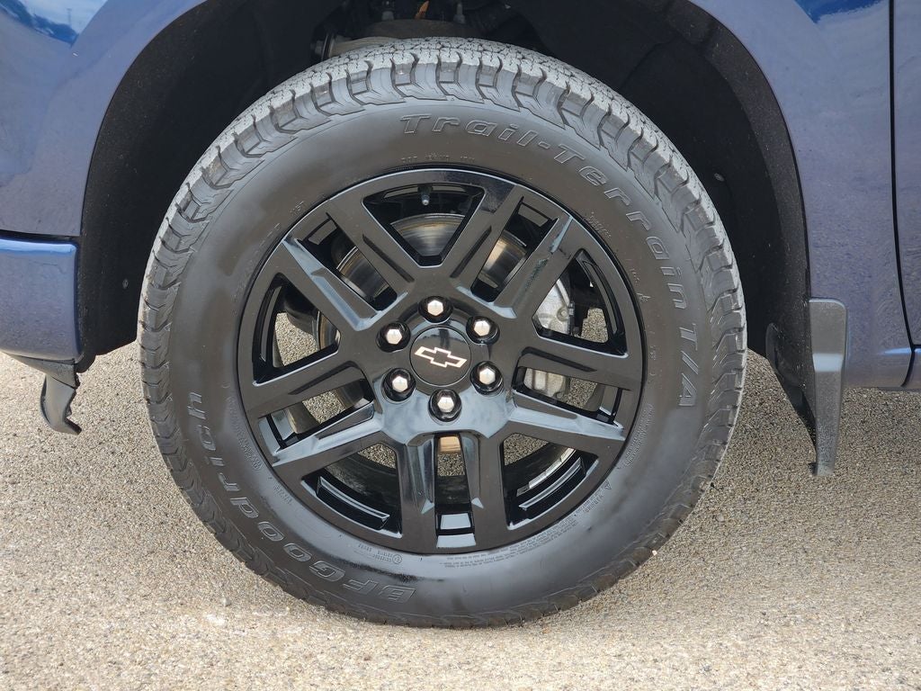 2022 Chevrolet Silverado 1500 2WD Crew Cab Short Bed Custom