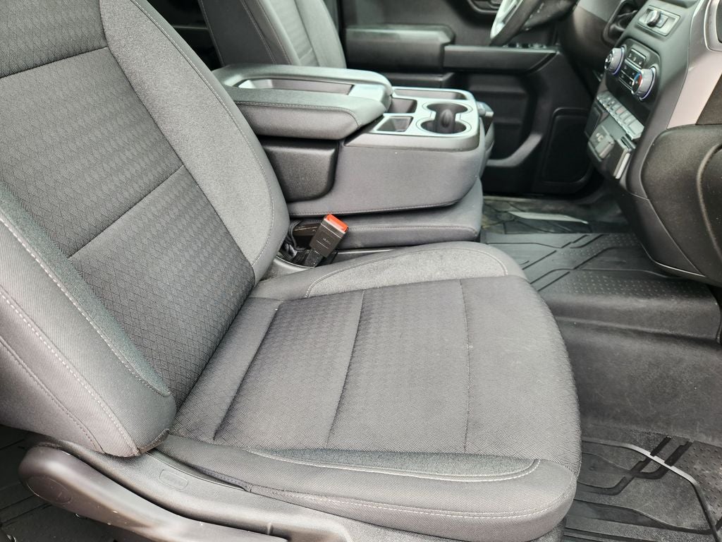 2022 Chevrolet Silverado 1500 2WD Crew Cab Short Bed Custom
