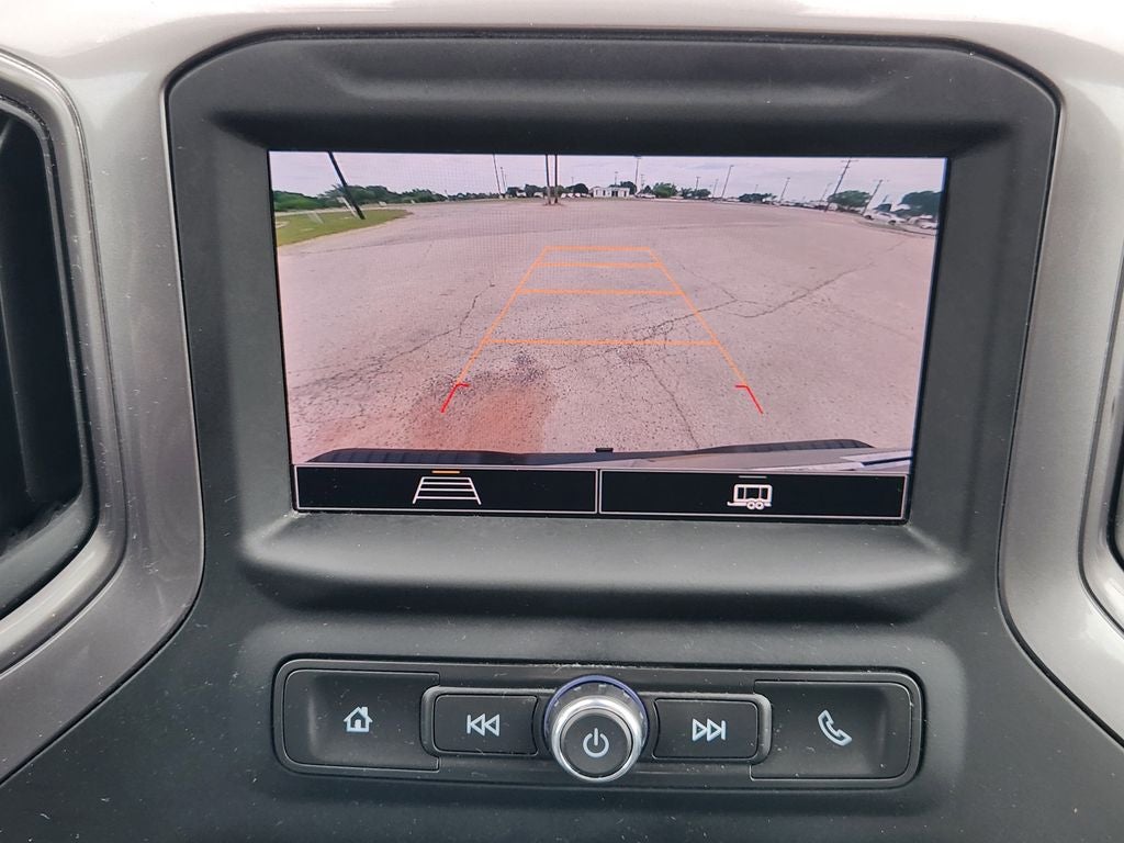 2022 Chevrolet Silverado 1500 2WD Crew Cab Short Bed Custom