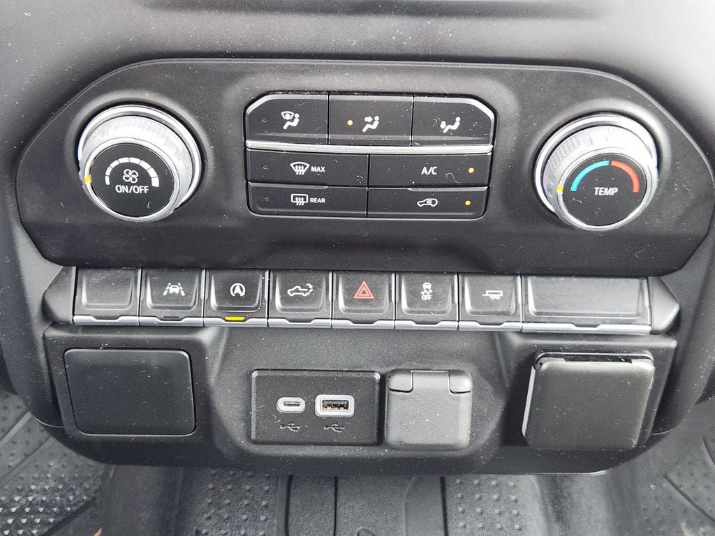 2022 Chevrolet Silverado 1500 2WD Crew Cab Short Bed Custom