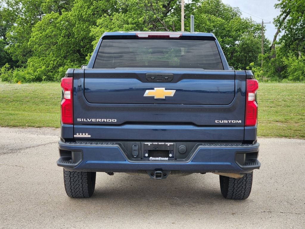 2022 Chevrolet Silverado 1500 2WD Crew Cab Short Bed Custom