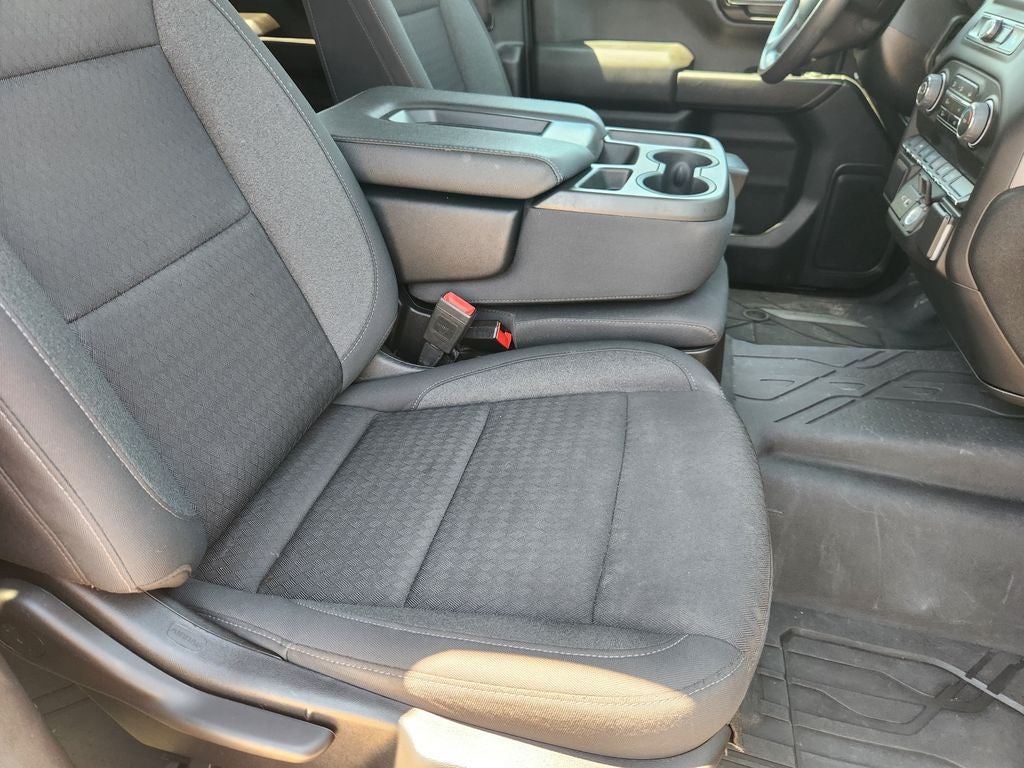 2023 Chevrolet Silverado 1500 2WD Crew Cab Short Bed Custom