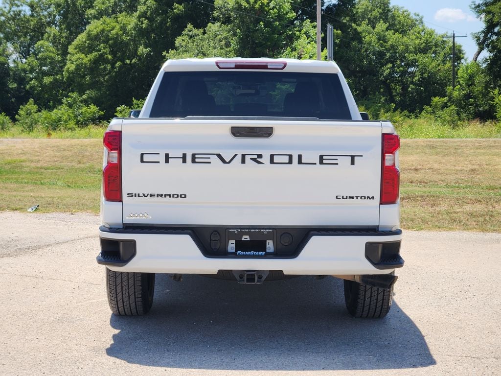 2023 Chevrolet Silverado 1500 2WD Crew Cab Short Bed Custom