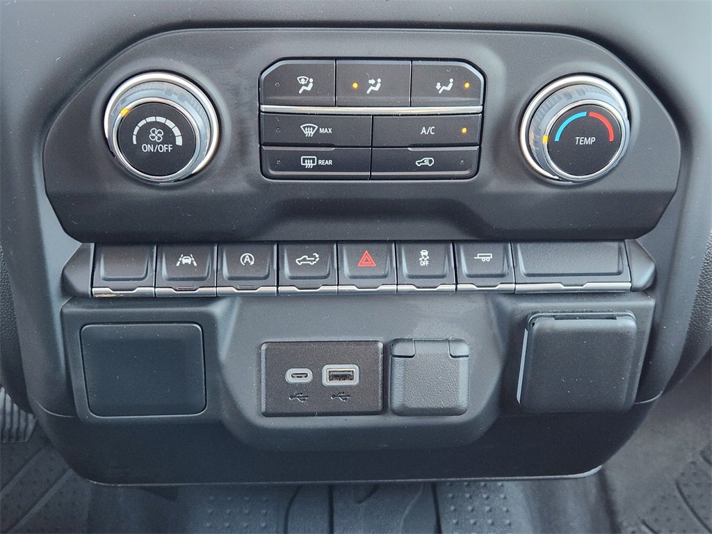 2024 Chevrolet Silverado 1500 2WD Crew Cab Short Bed Custom