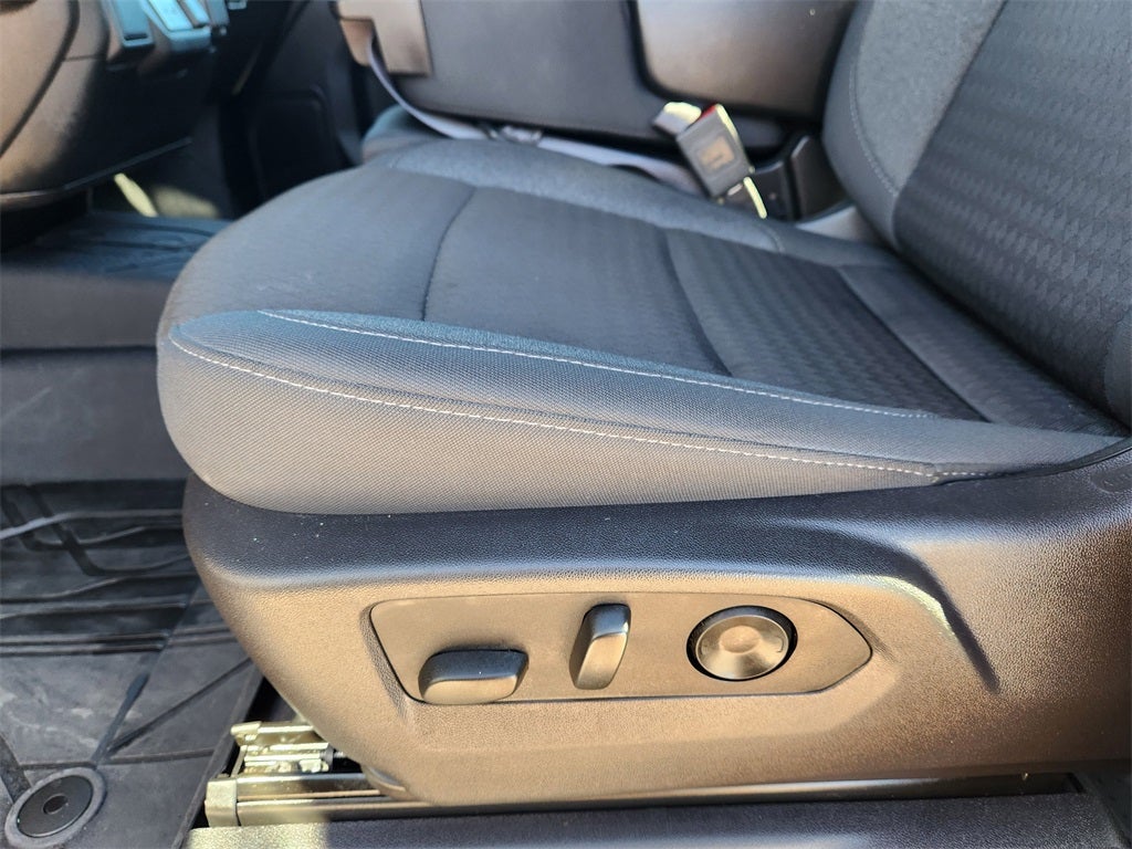 2024 Chevrolet Silverado 1500 2WD Crew Cab Short Bed Custom