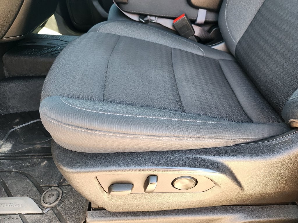 2022 Chevrolet Silverado 1500 2WD Crew Cab Short Bed Custom