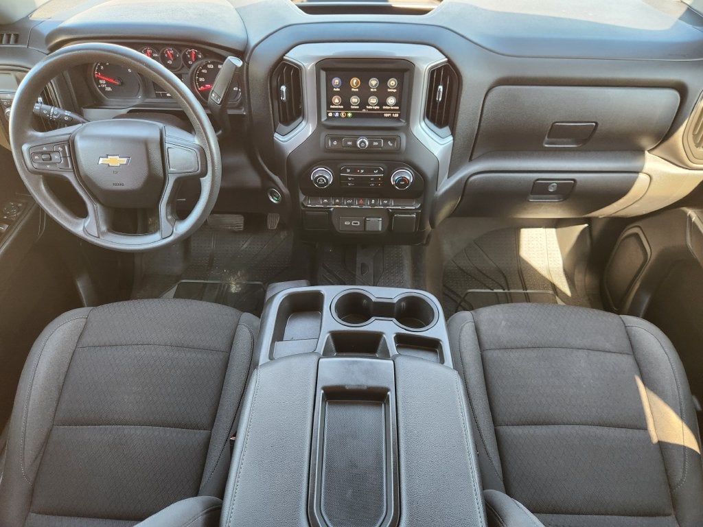 2022 Chevrolet Silverado 1500 2WD Crew Cab Short Bed Custom