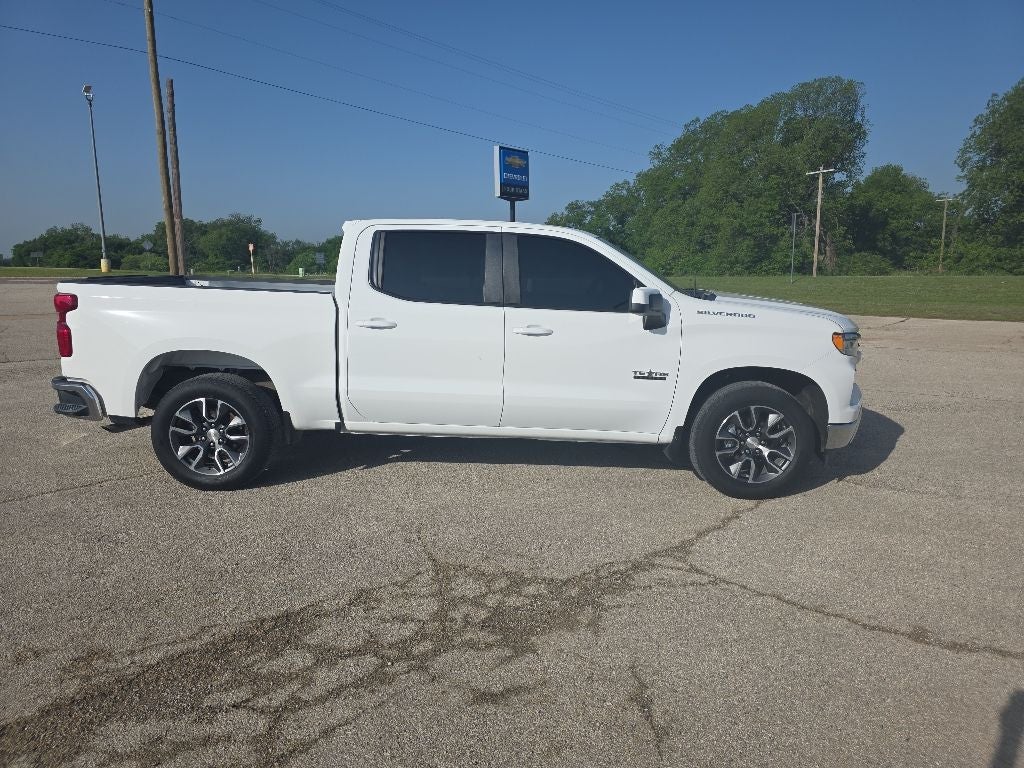 2022 Chevrolet Silverado 1500 2WD Crew Cab Short Bed LT