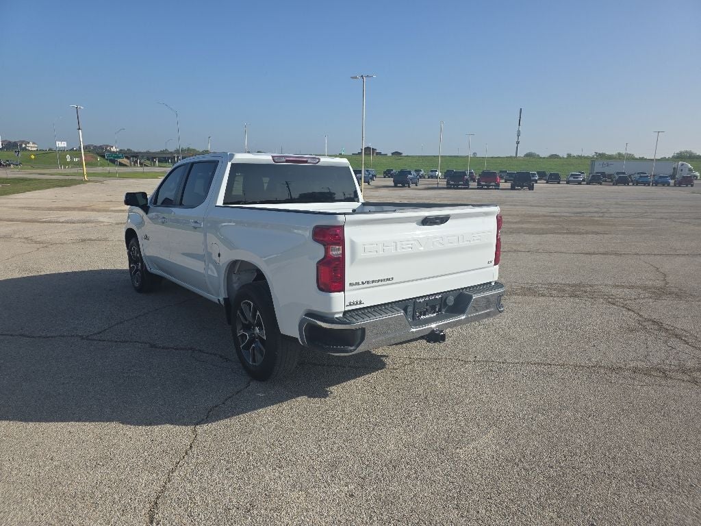 2022 Chevrolet Silverado 1500 2WD Crew Cab Short Bed LT