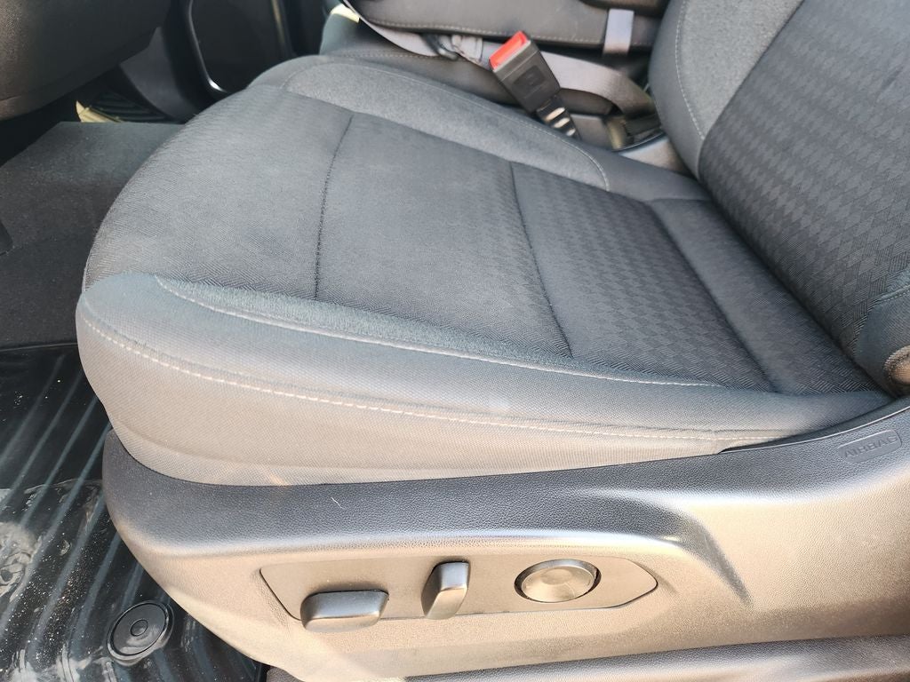 2023 Chevrolet Silverado 1500 2WD Crew Cab Short Bed LT