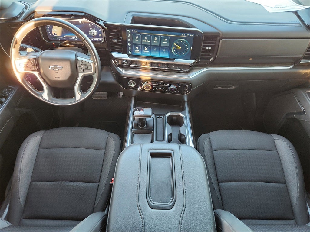 2022 Chevrolet Silverado 1500 2WD Crew Cab Short Bed RST