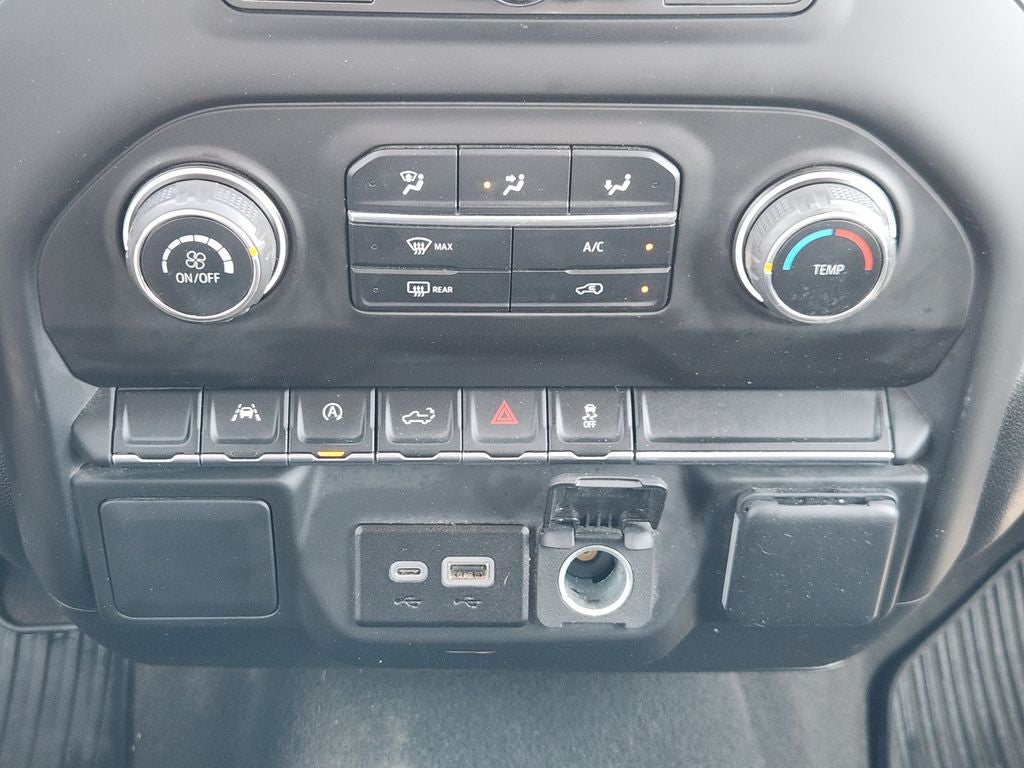 2024 Chevrolet Silverado 1500 4WD Crew Cab Short Bed Custom