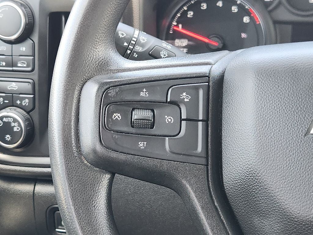 2024 Chevrolet Silverado 1500 4WD Crew Cab Short Bed Custom