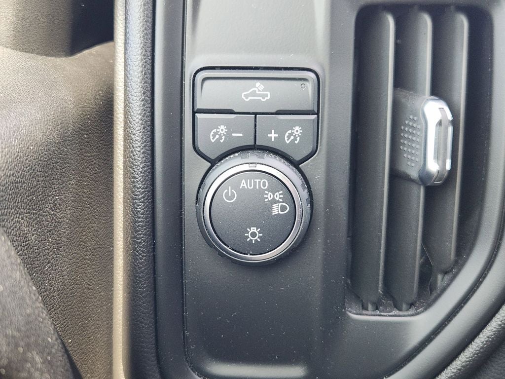 2024 Chevrolet Silverado 1500 2WD Double Cab Standard Bed Custom