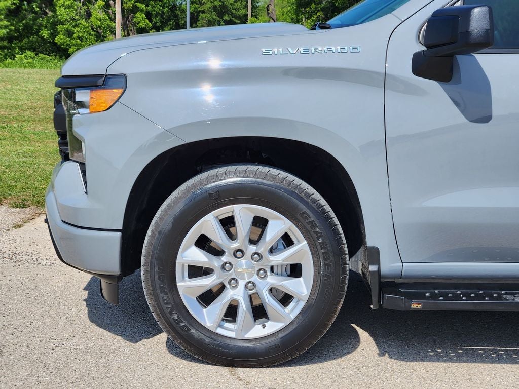 2024 Chevrolet Silverado 1500 2WD Double Cab Standard Bed Custom