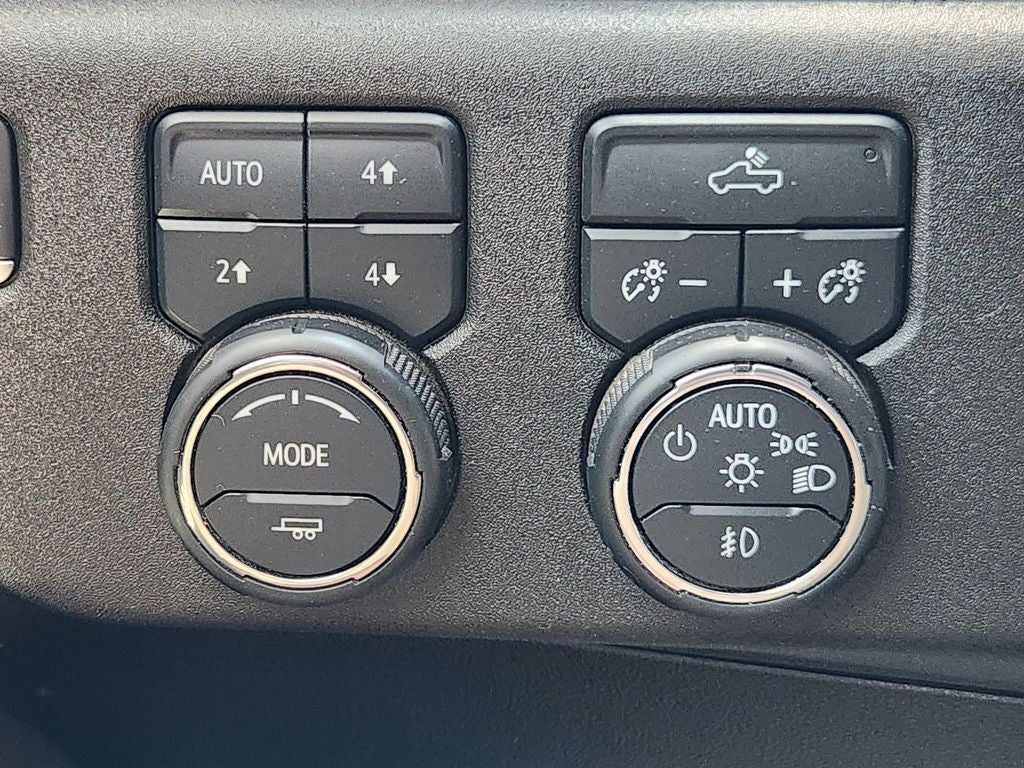 2023 Chevrolet Silverado 1500 4WD Crew Cab Short Bed RST
