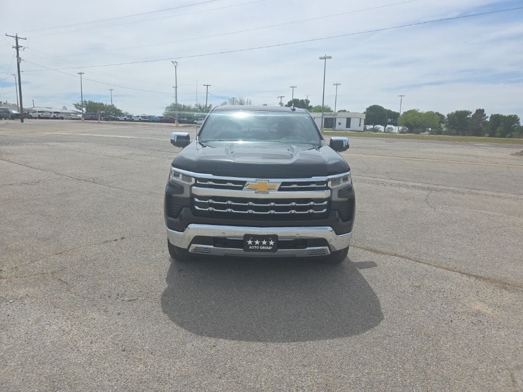 2023 Chevrolet Silverado 1500 4WD Crew Cab Short Bed LTZ