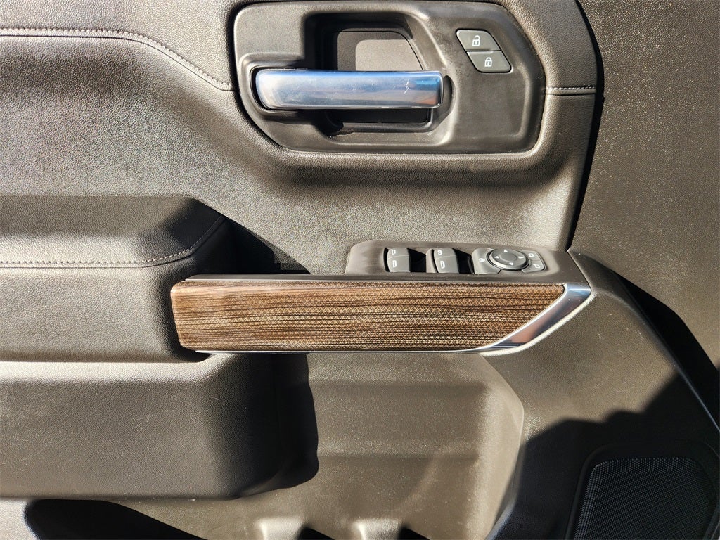 2020 Chevrolet Silverado 1500 4WD Crew Cab Short Bed LT