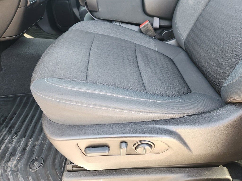 2022 Chevrolet Silverado 1500 LTD 4WD Crew Cab Short Bed LT