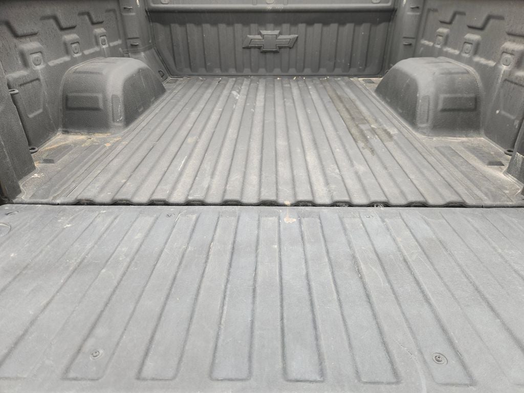 2022 Chevrolet Silverado 1500 LTD 4WD Crew Cab Short Bed LT