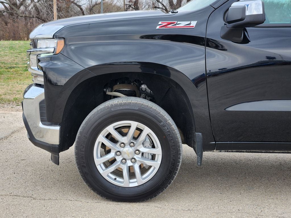 2022 Chevrolet Silverado 1500 LTD 4WD Crew Cab Short Bed LT