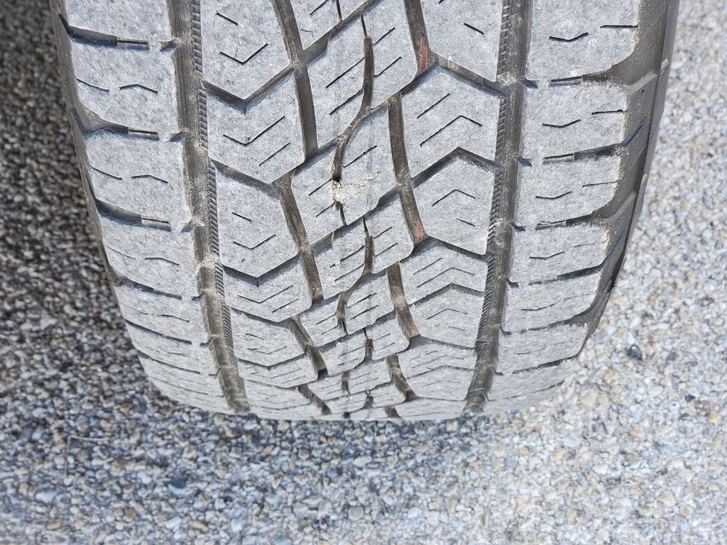 2023 GMC Acadia AWD AT4