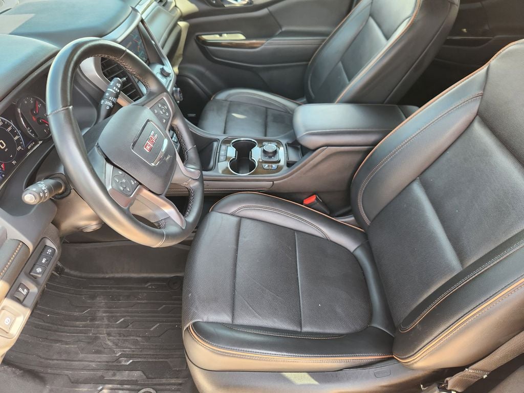 2023 GMC Acadia AWD AT4