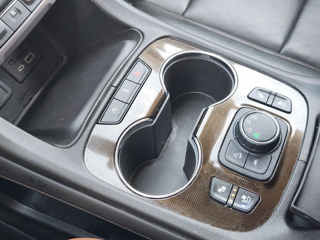 2023 GMC Acadia AWD AT4