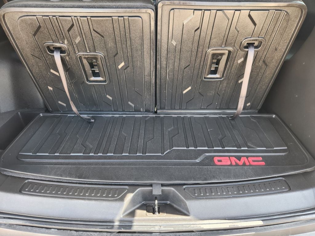 2023 GMC Acadia AWD AT4