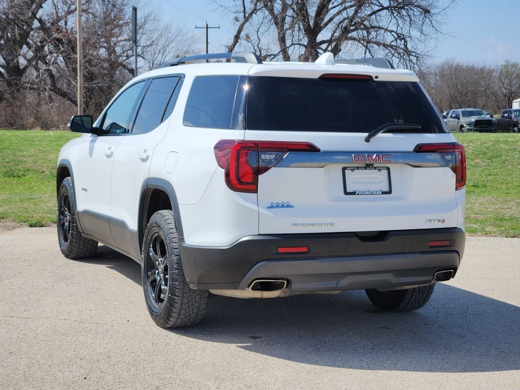 2023 GMC Acadia AWD AT4