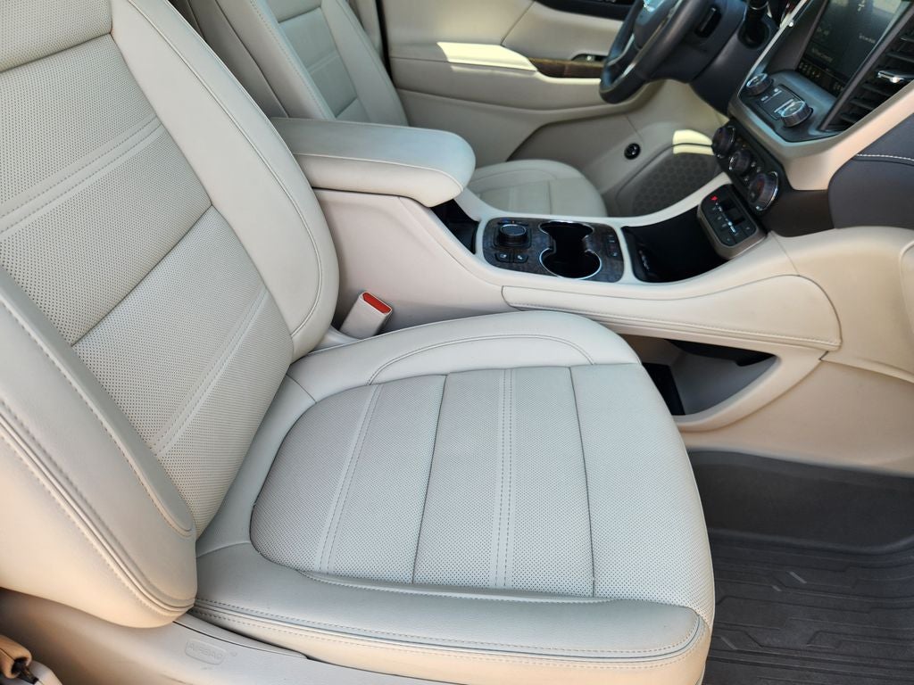 2023 GMC Acadia FWD Denali