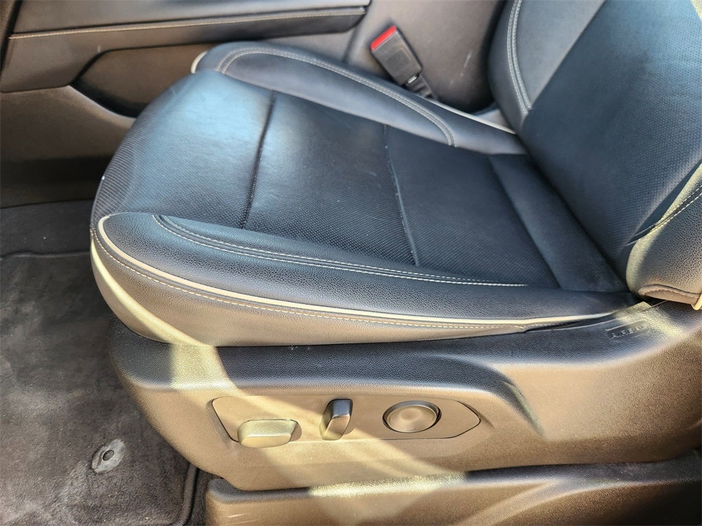 2023 GMC Yukon 4WD SLT