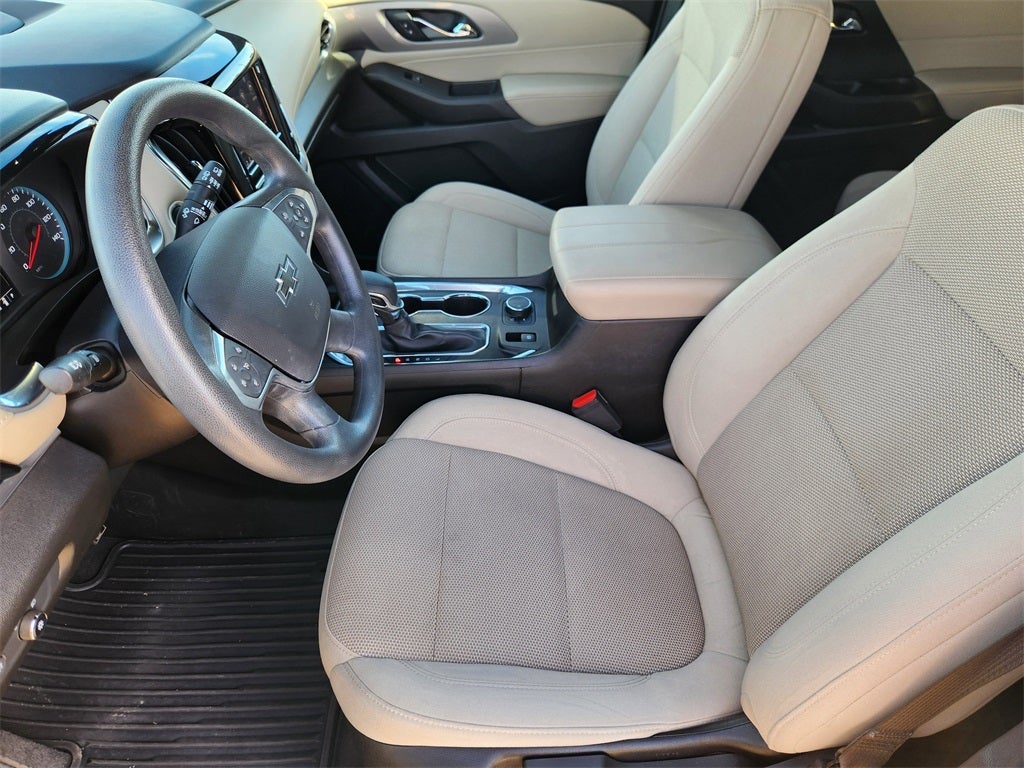 2022 Chevrolet Traverse FWD LS