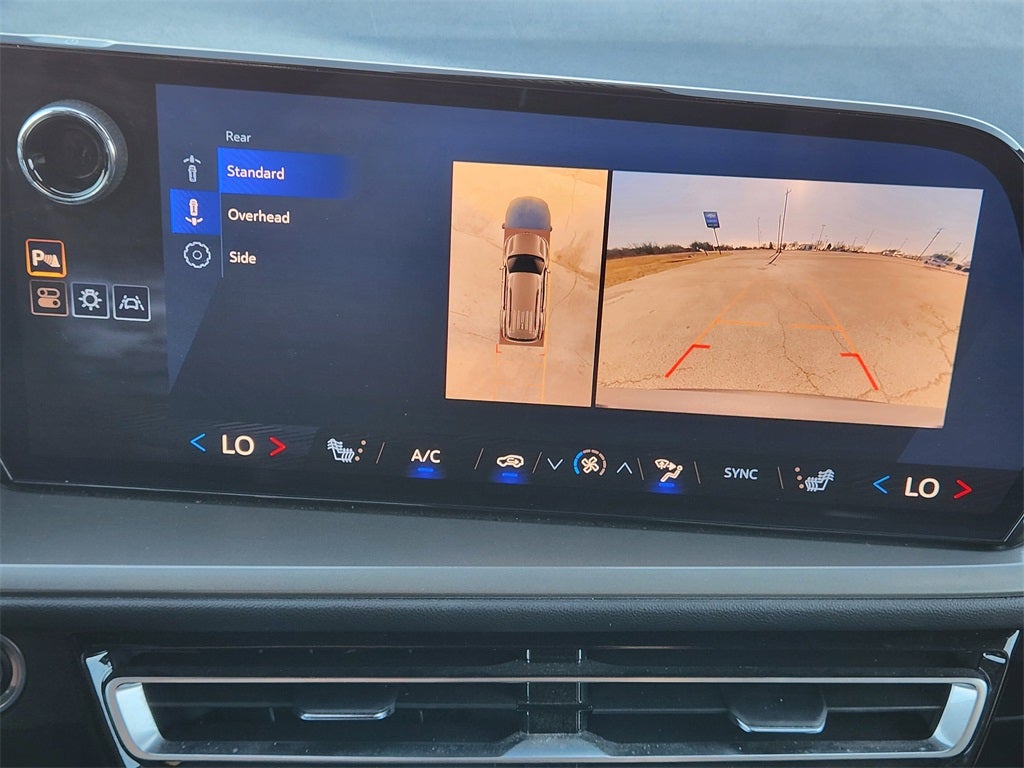 2024 Chevrolet Traverse FWD LT