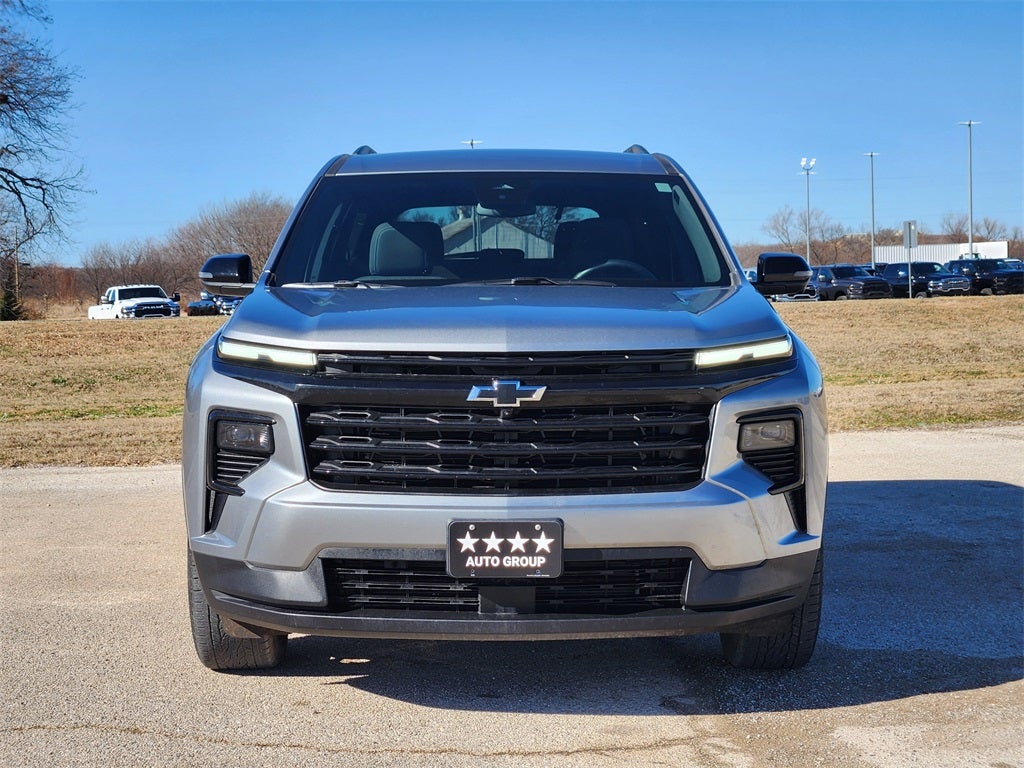 2024 Chevrolet Traverse FWD LT