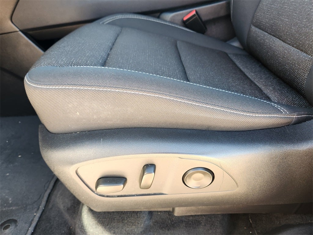 2024 Chevrolet Traverse FWD LT