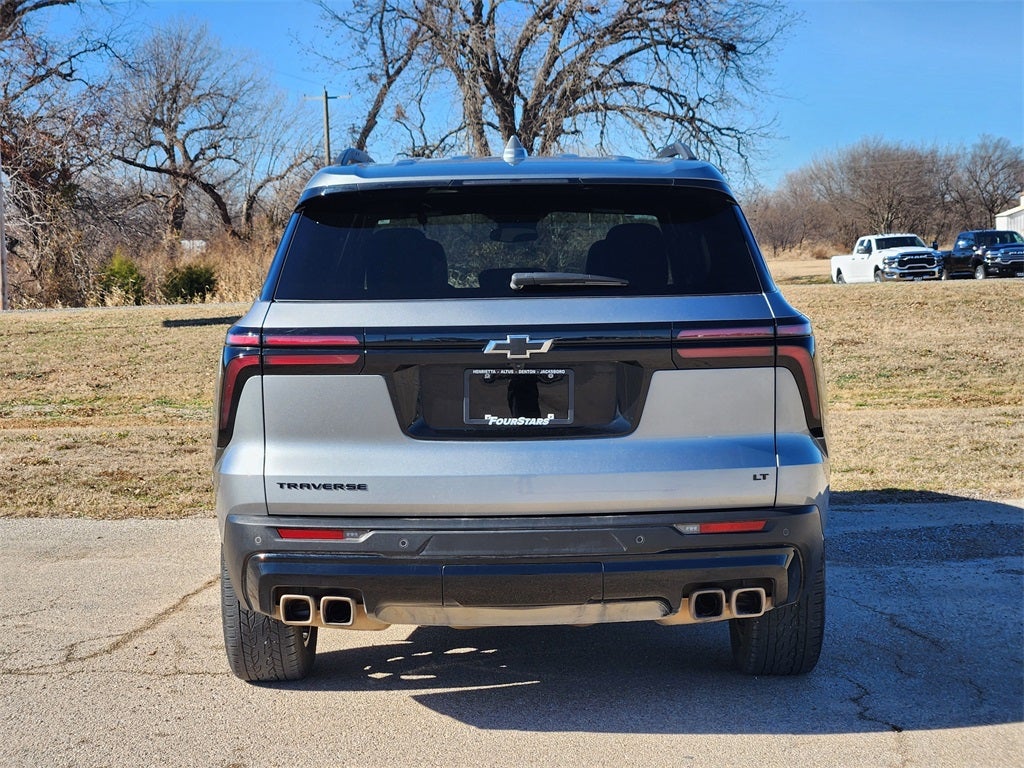 2024 Chevrolet Traverse FWD LT
