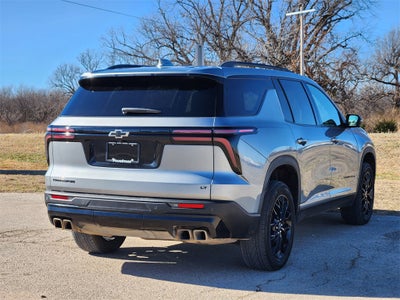 2024 Chevrolet Traverse FWD LT