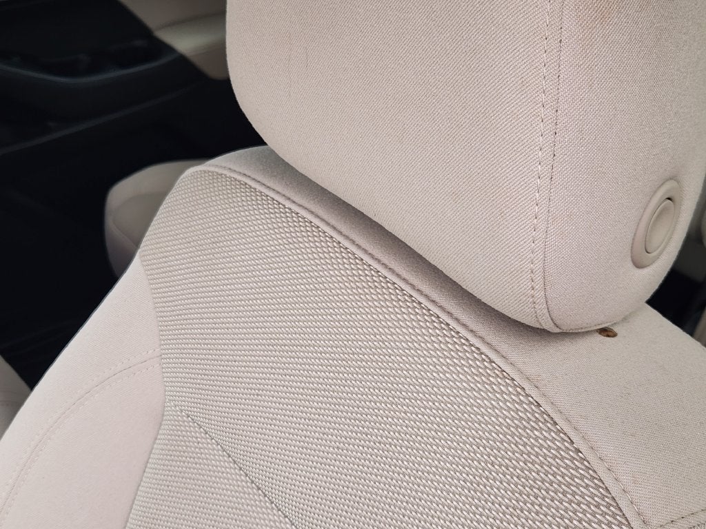 2023 Chevrolet Traverse FWD LT Cloth