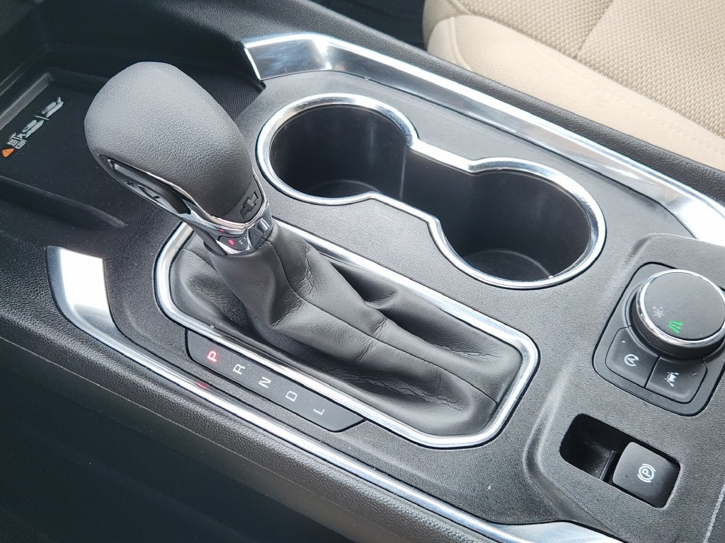 2023 Chevrolet Traverse FWD LT Cloth
