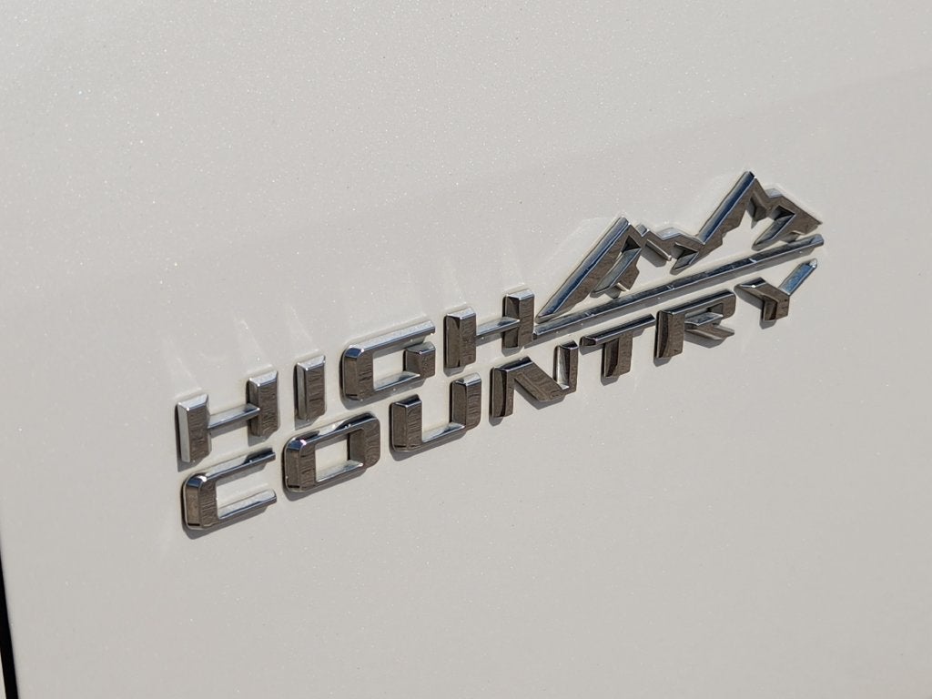 2023 Chevrolet Traverse FWD High Country