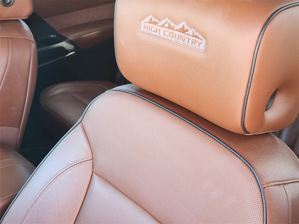 2021 Chevrolet Traverse FWD High Country