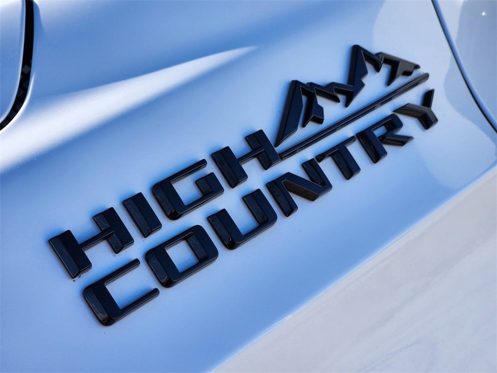 2023 Chevrolet Suburban 4WD High Country