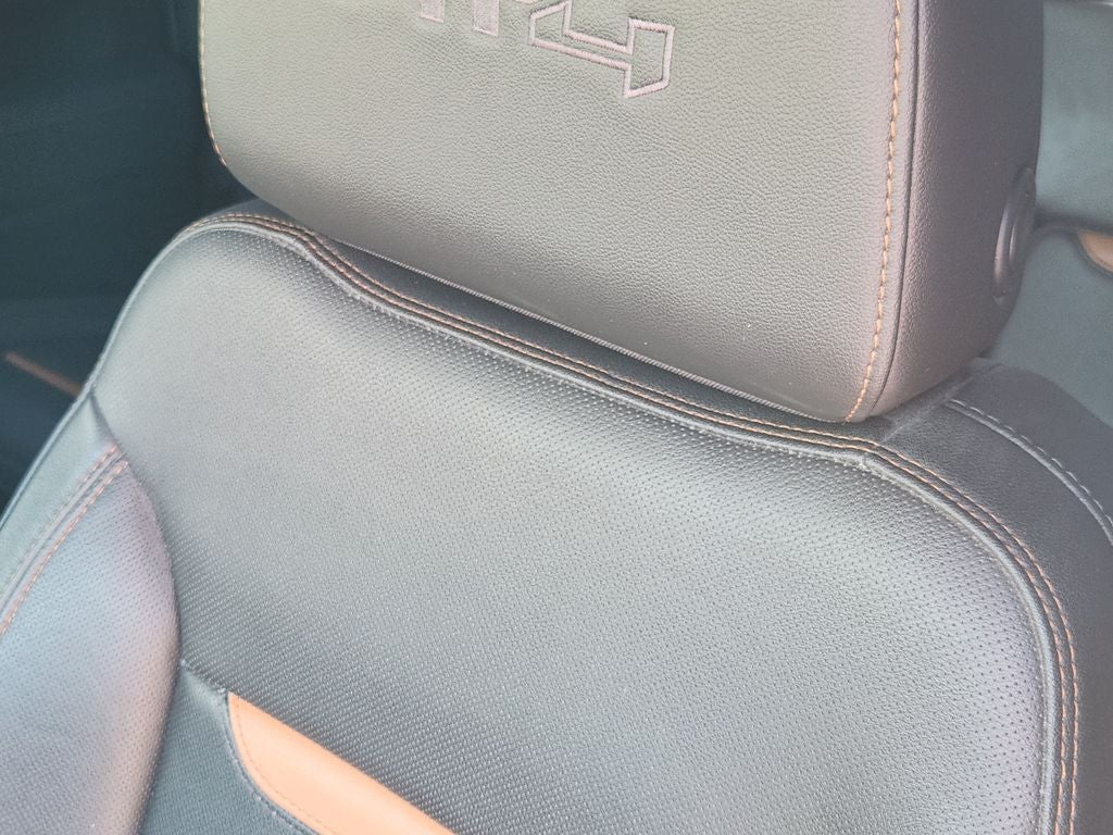 2023 GMC Sierra 2500HD 4WD Crew Cab Standard Bed AT4