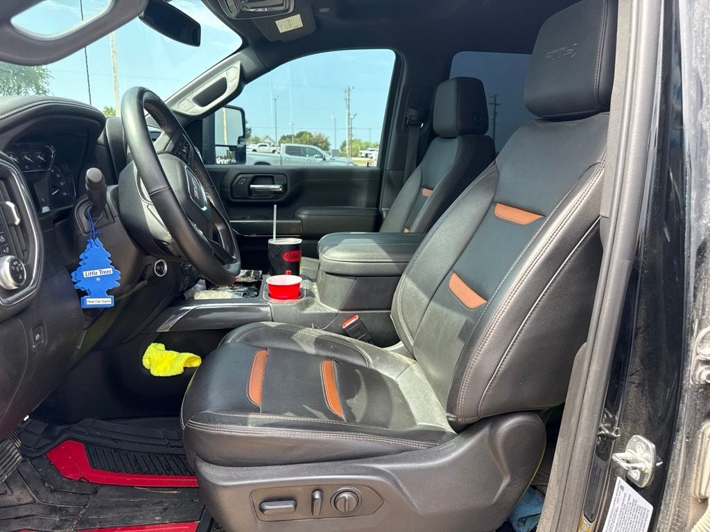 2023 GMC Sierra 2500HD 4WD Crew Cab Standard Bed AT4