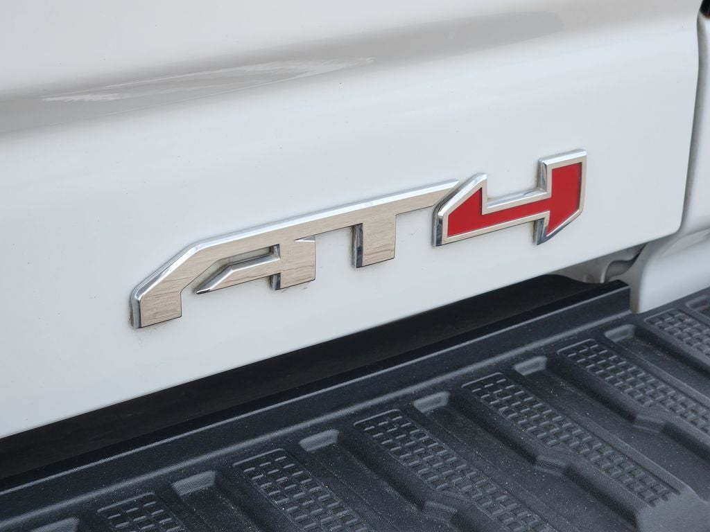 2023 GMC Sierra 2500HD 4WD Crew Cab Standard Bed AT4